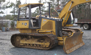 bulldozer for track maintenance